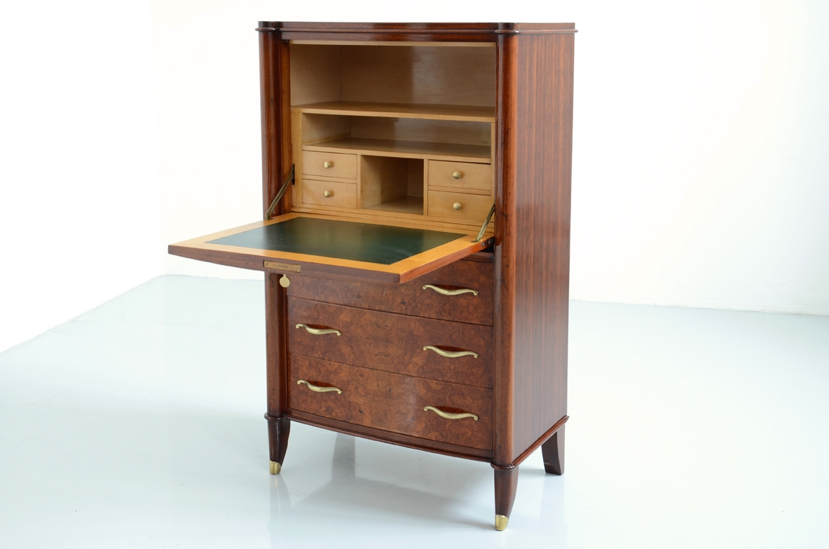 Elegant Art Deco 'Secretaire' cabinet, France 1930's.