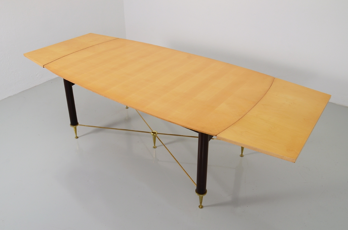 Modern furniture Milan shop table 
