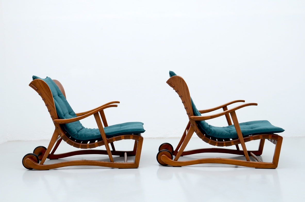 Guglielmo Pecorini, rare pair of armchairs with two back wheels. Bibl: M.R.Rogers, exposition catalog in New York, 1950.