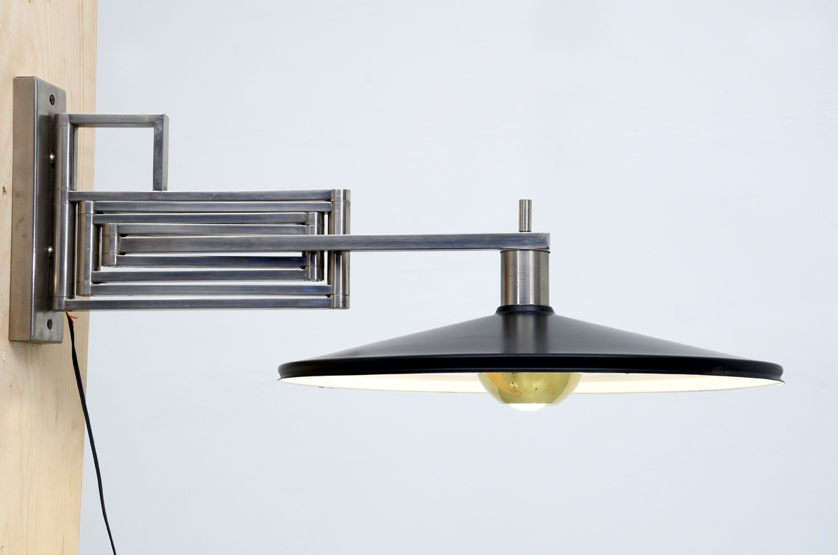 Harvey Guzzini, stunning Italian 1950's adjustable wall lamp.
