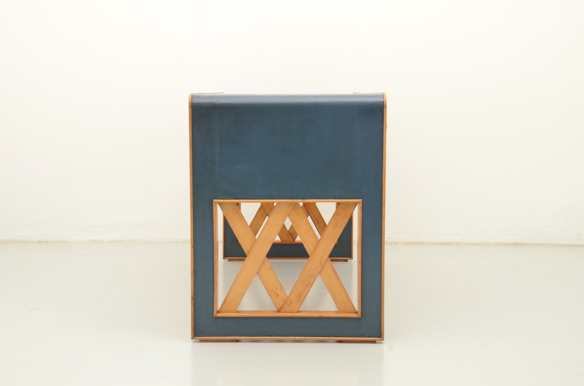 Mario Quarti, 1940's executive writing table with his chair in maple wood.