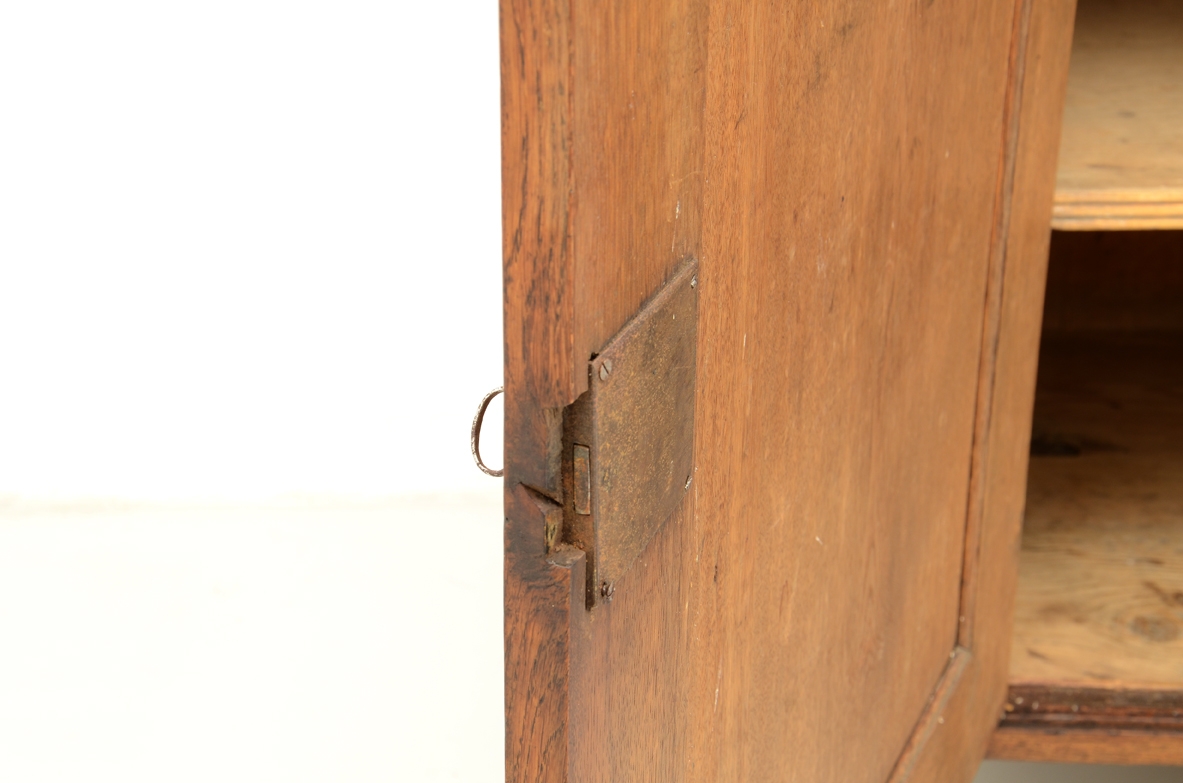 Sideboard antiques furniture vintage shopping Milan