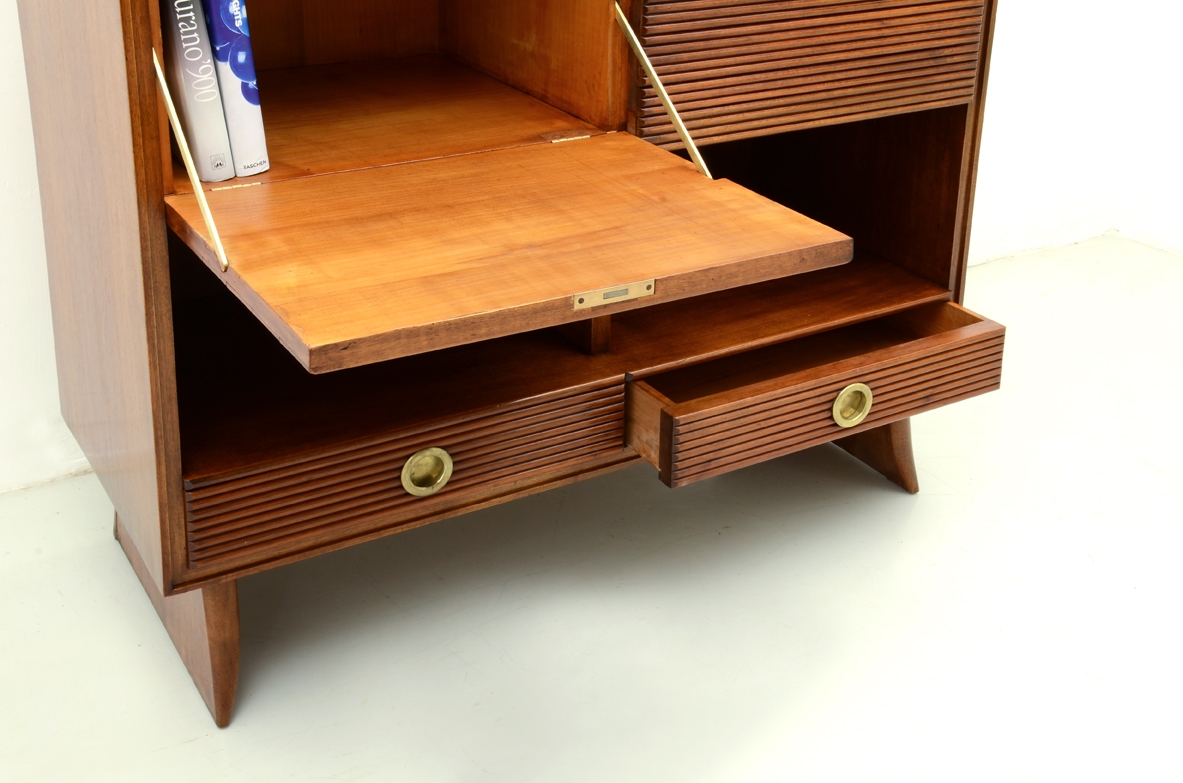 Paolo Buffa, elegant cabinet with grinded wood front, 1930's.