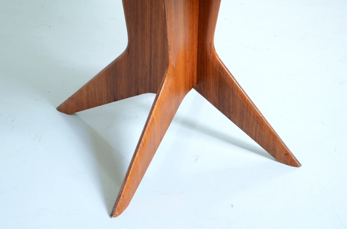 Round vintage Italian table