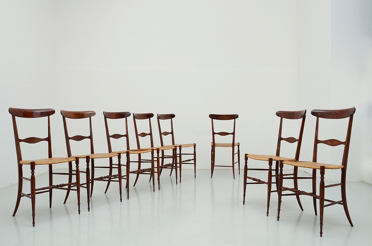 Very refined set of eight Campanino light chairs with staw seat, Flli Levaggi Chiavari, 1920's.