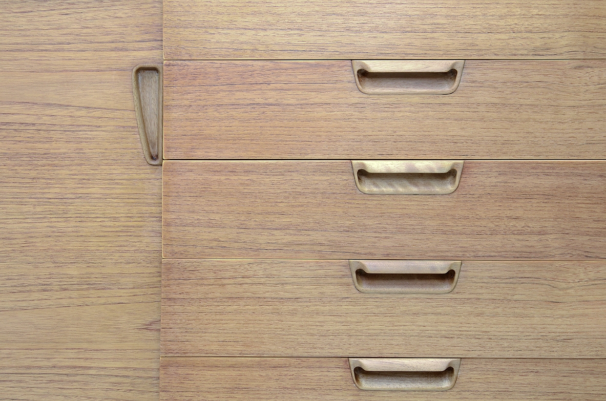 sideboard in rovere biondo con interni in acero, Francia,1950ca.