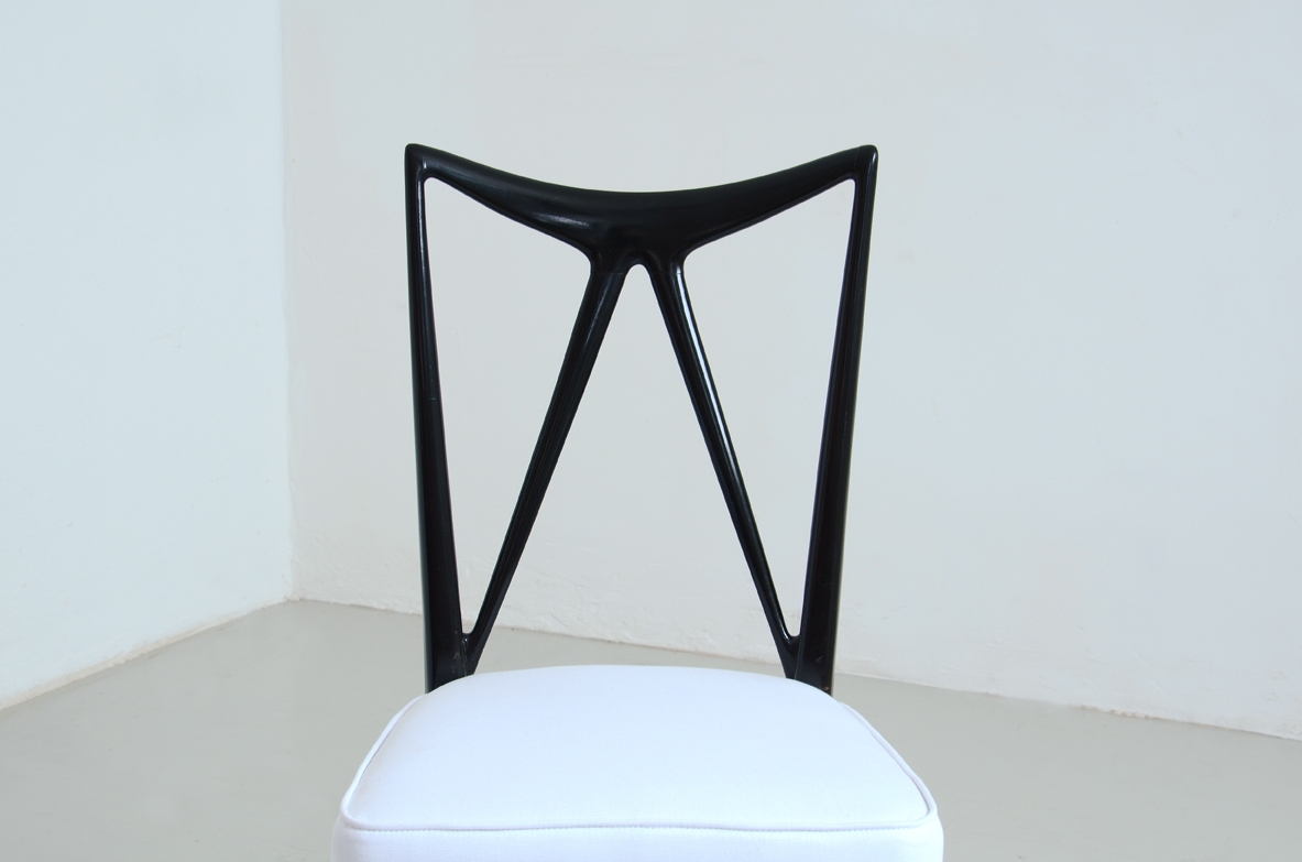 Set of six very elegant chairs in mahogany, attr. to Ico Parisi, Italy 1950's.