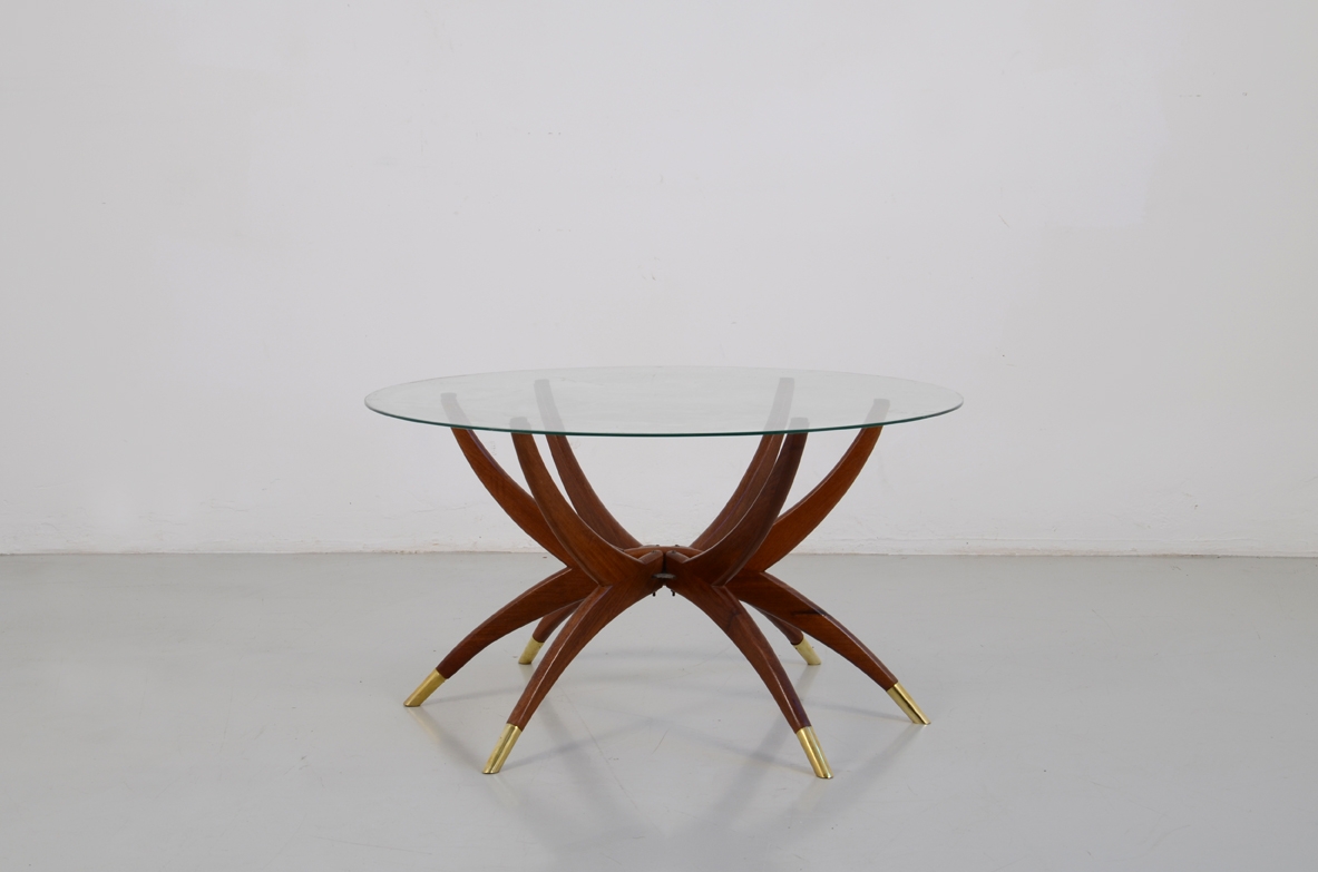 Stunning 1950's coffee table in mahogany with fine elegant bronze tips, design Carlo de Carli Milano.