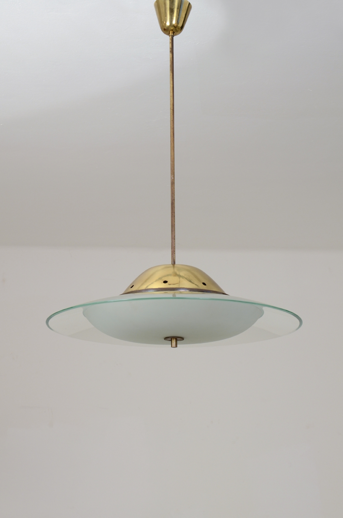 Pietro Chiesa, lampadario in cristallo e ottone, Fontana Arte 1936.