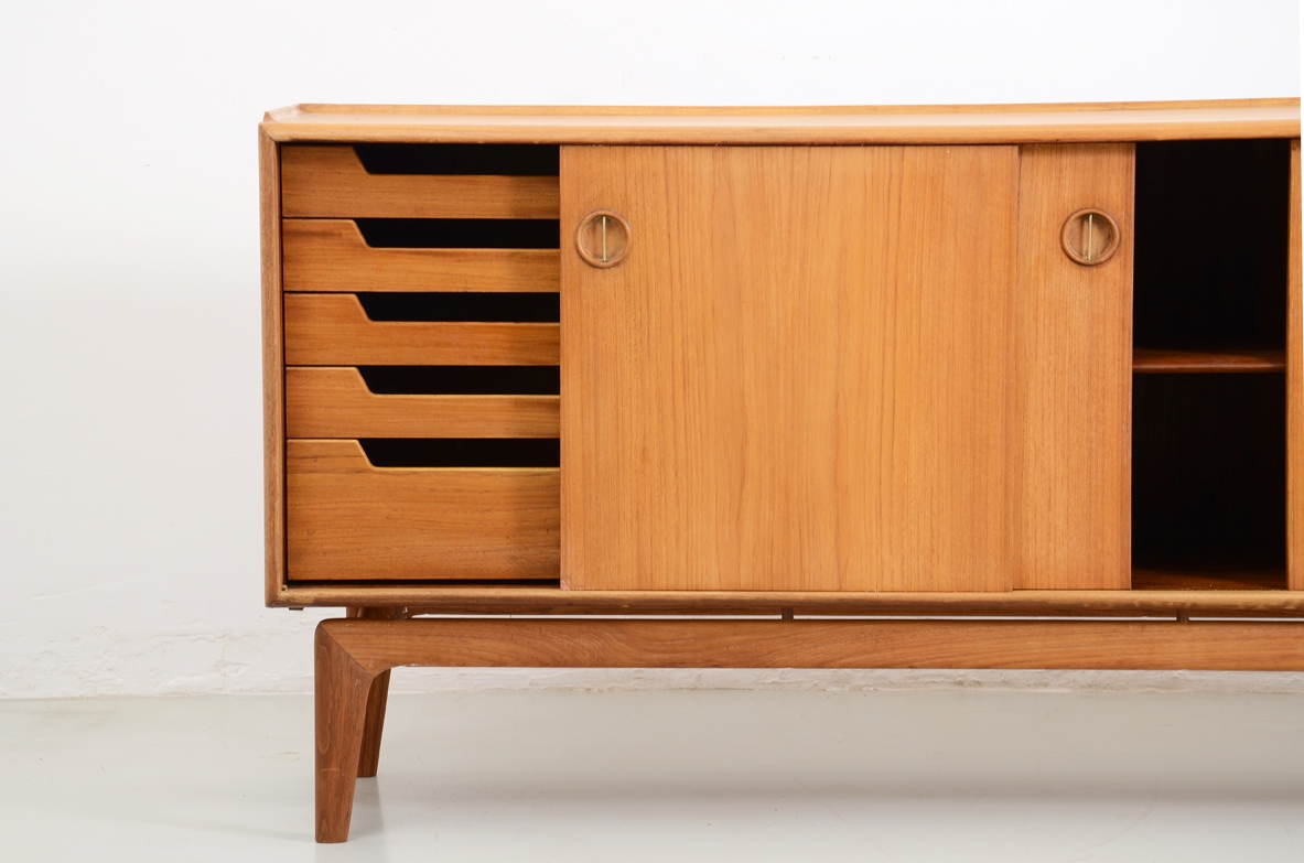 Italian 1950's sideboard in light oak.