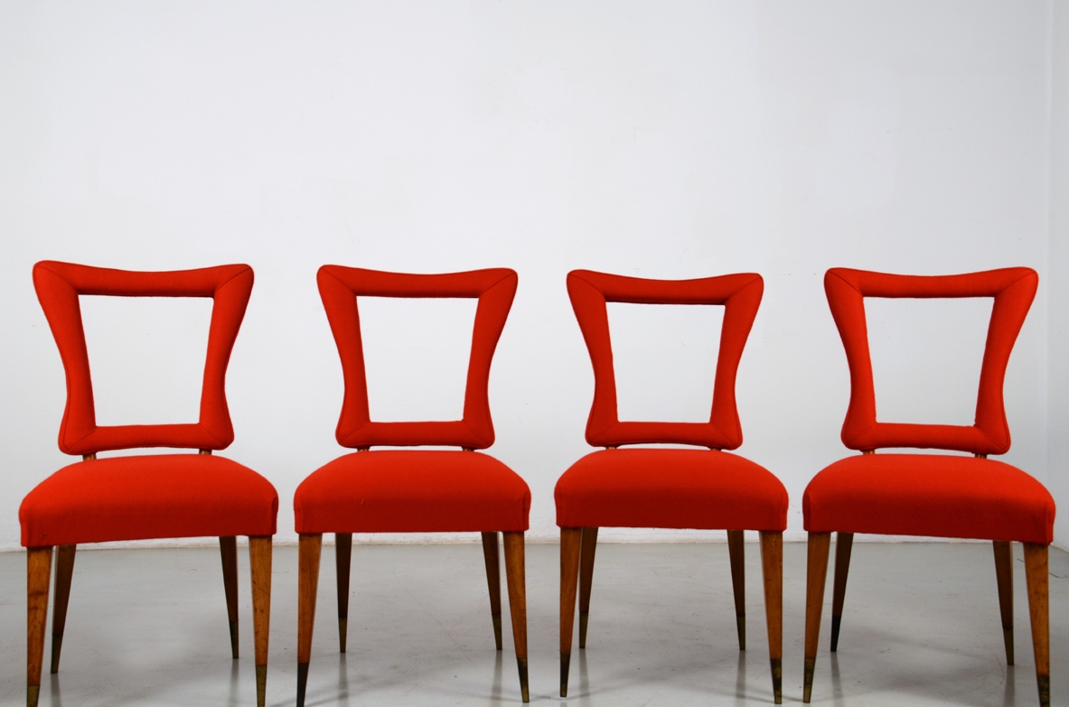 Pietro Lingeri, stunning set of 6 chairs in oak with elegant thin brass tips, Italy 1950's.