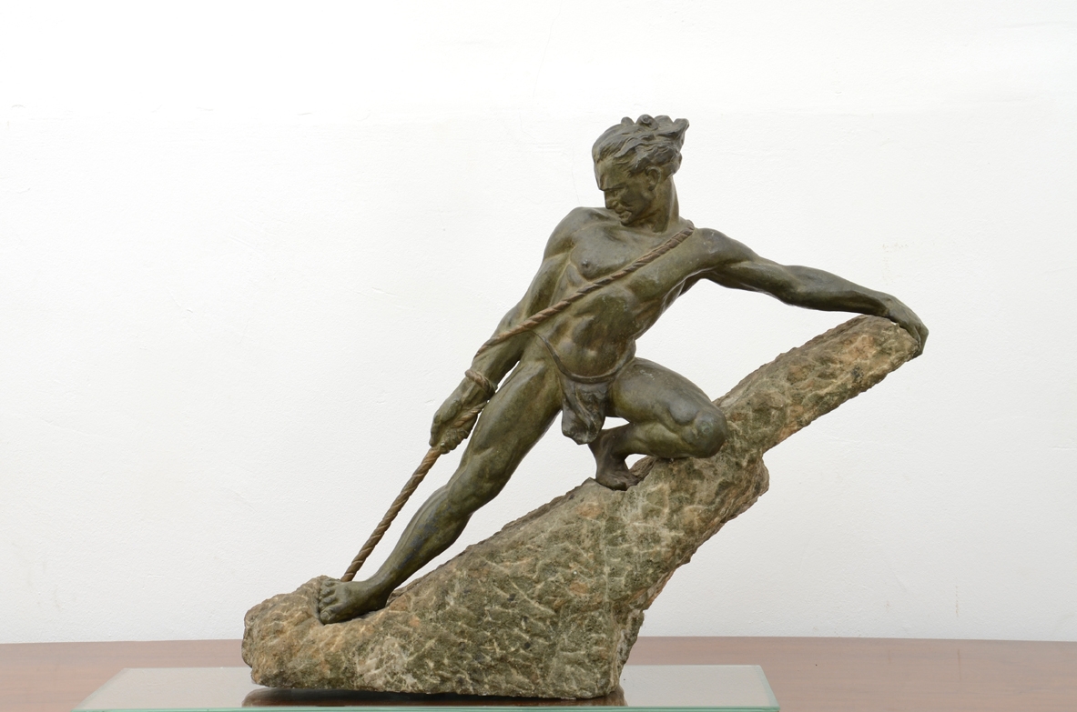 Raphael Papa, 1930's art deco bronzo sculptor on stone base.