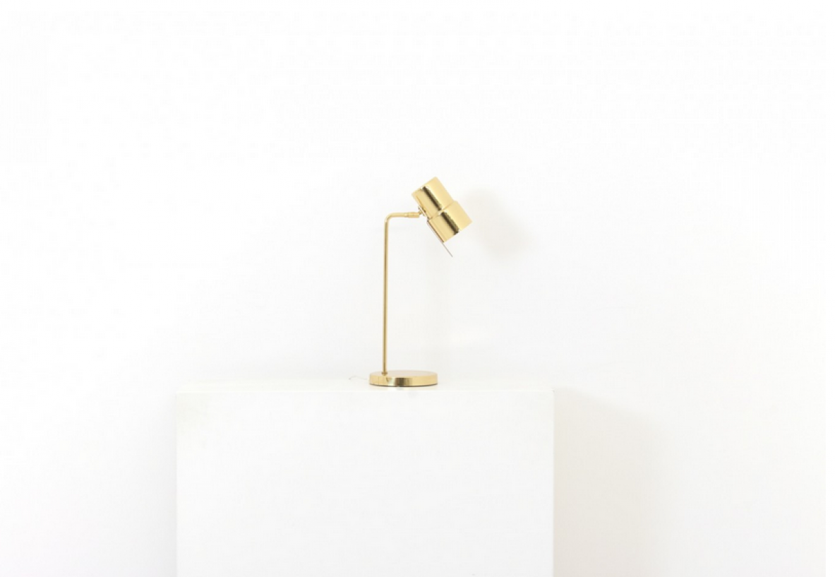 Hans-Agne Jakobsson Model B195/2 table lampada da tavolo in ottone.  Prodotta da Hans Agne Jakobsson AB Swvezia 1960.