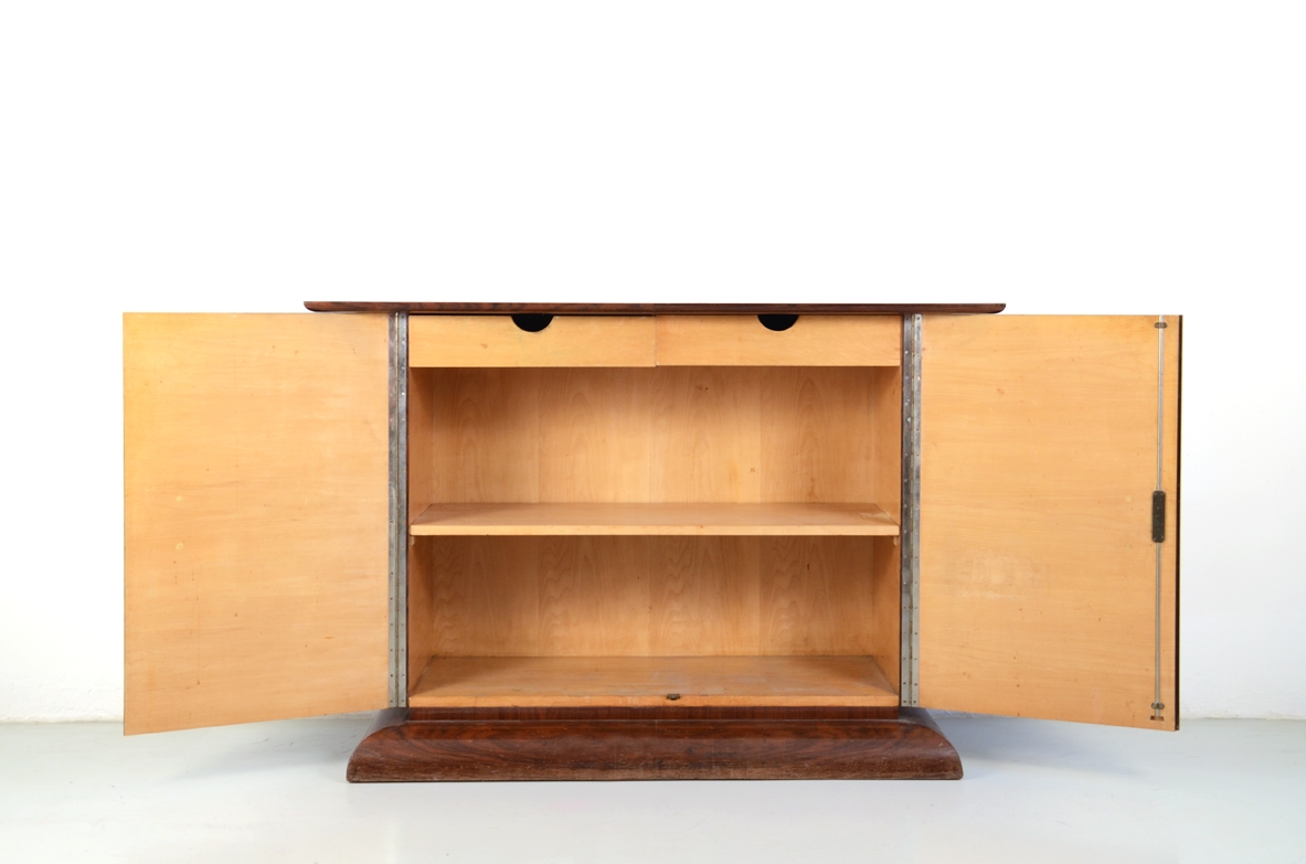 Vittorio Ducrot, very refined rosewood cabinet produced by the famous cabinet maker. Palermi, Sicily, 1930's.