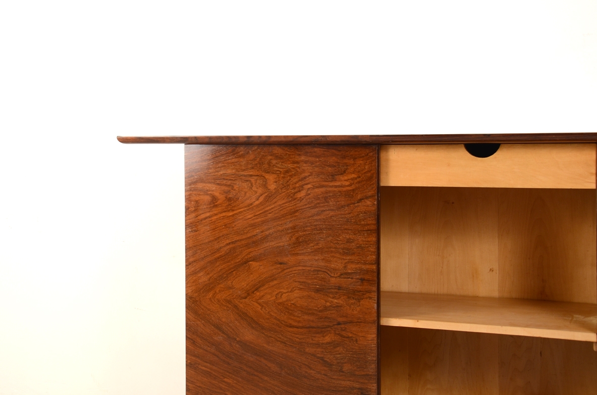 Vittorio Ducrot, very refined rosewood cabinet produced by the famous cabinet maker. Palermi, Sicily, 1930's.