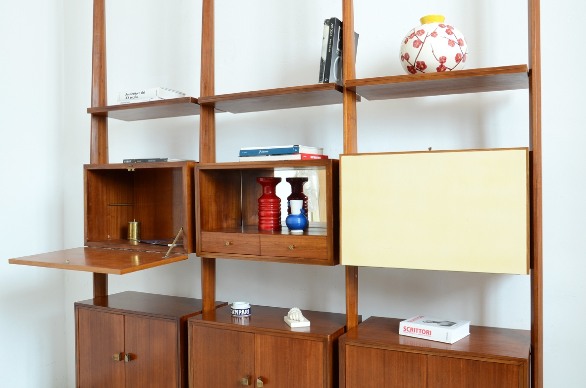 1950's Bookcase in wood, lacquered wood and glass