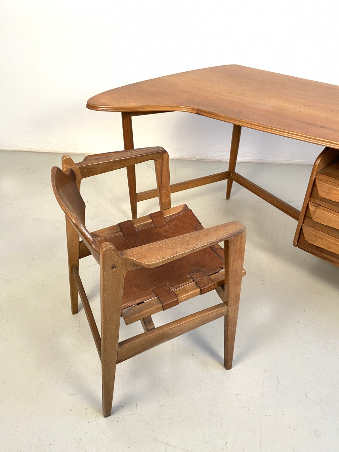 Guglielmo Pecorini organic desk with his original chair, unique piece designed for Urbano Zaccagnini, Florence, 1942. Bibl. Domus N.173, 1942.