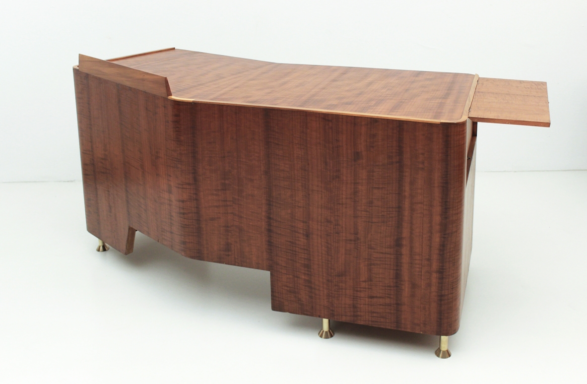 Alberto Rosselli, unique curved writing table with refined details. Bibl.Domus pg 558