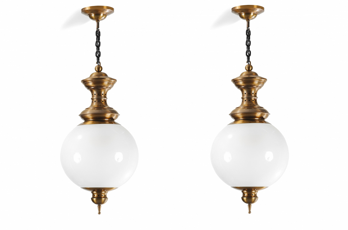 Luigi Caccia Dominioni, splendid pair of ceiling lamps in brass and blown glass. Azucena, 1950's.