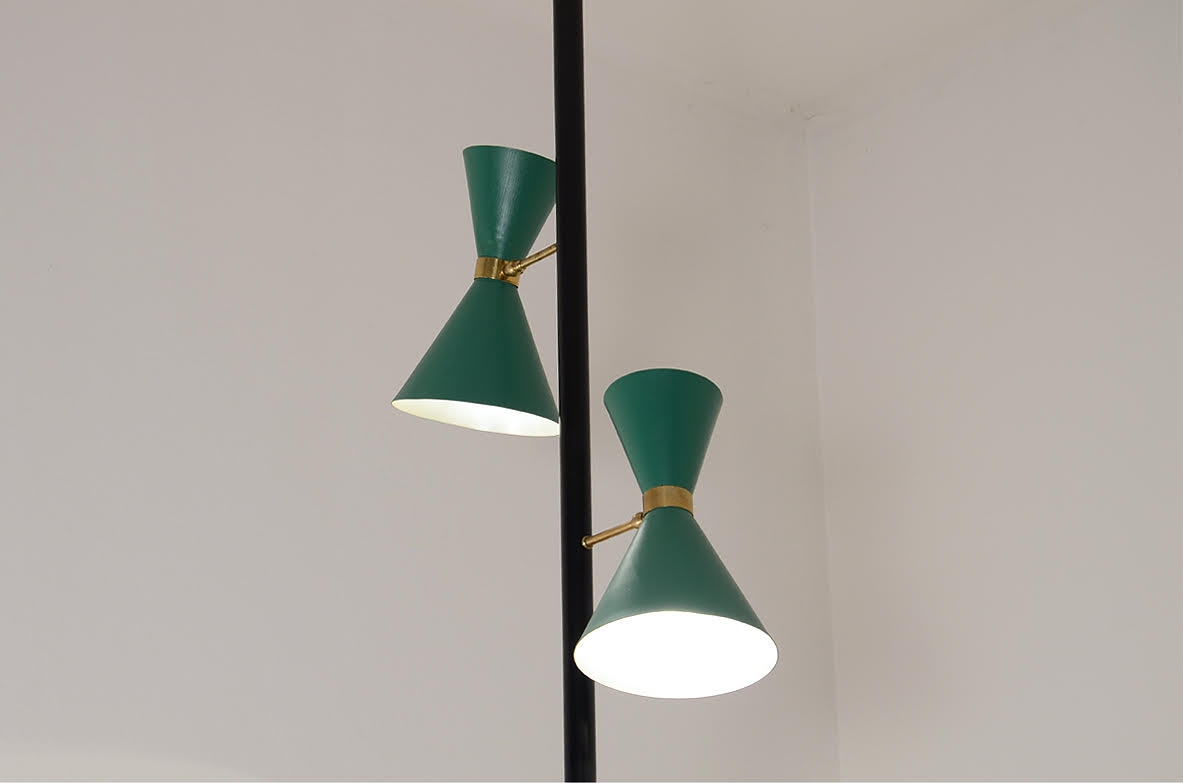 Edoardo Gellner, unique 1950's small library with two original light green lights in brass and metal.