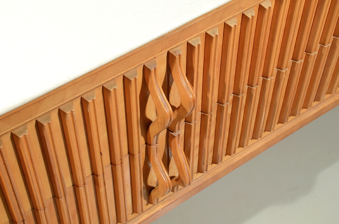 Unique chest of drawers in maple wood with grinded front drawers, very nice handles and fine-grained marble top. Prod. Cassina, 1957.