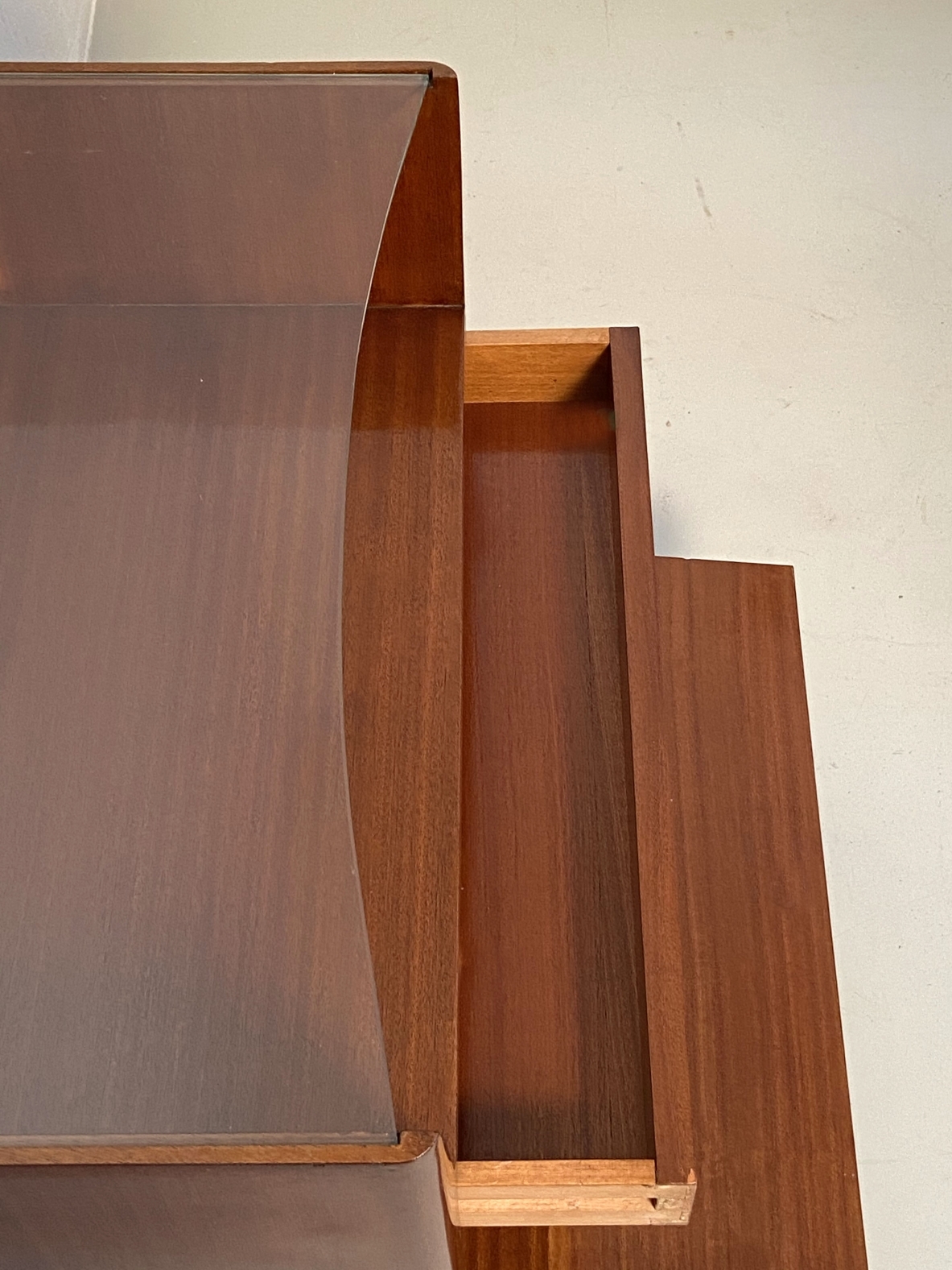 Paolo Buffa (1903 - 1970)  Pair of bedside tables with parchment front, cut crystal top and brass tips, one drawer inside.  Italian manufacture, around 1950.