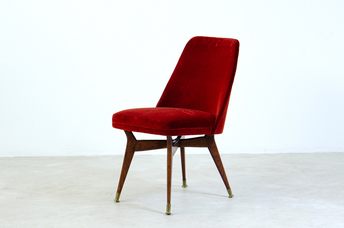 Melchiorre Bega, two chairs with padded seat, wooden structure and brass tips. Manufacture Bega & C., 1954.