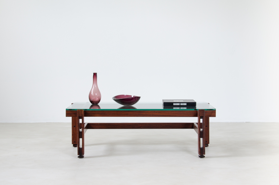 Ico Parisi, low table with asymmetrical wood structure in rosewood and a thick crystal glass top. Prod. Cassina 1962.