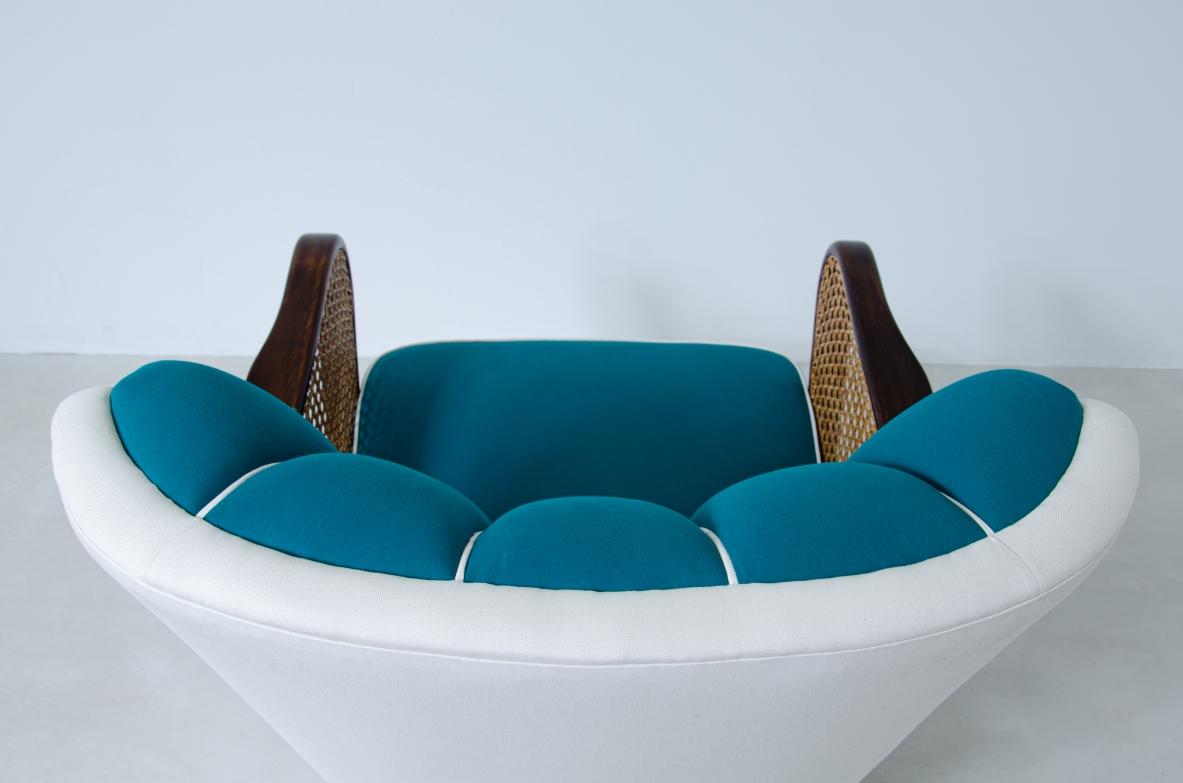 Rare pair of armchairs with armrests in wood and Vienna straw.  Italian manufacture, 1940's.  Attr. Paolo Buffa.