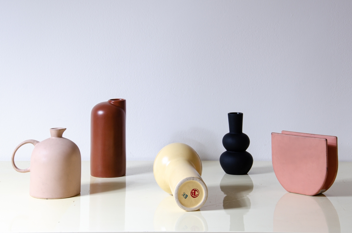Achille Castiglioni 1975, Colored ceramic vases in fine opaque paste. Compasso d'oro award label