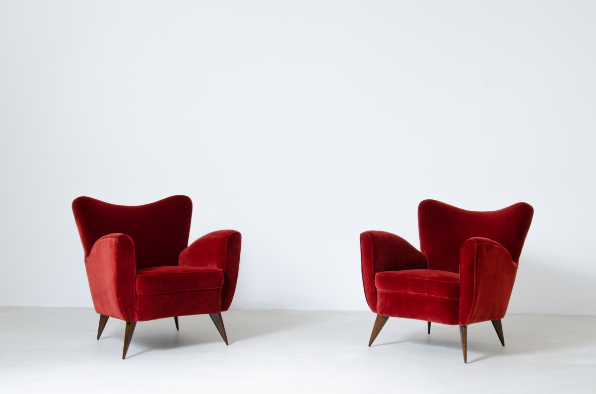 Very elegant pair of armchairs upholstered in velvet.  Isa Manufactory, Bergamo, Italy, 1950's.