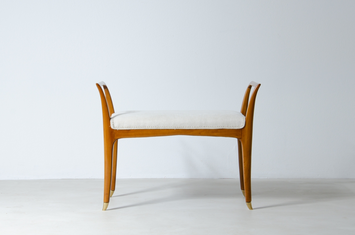 Very refined bench in cherry wood with brass tips.  Attribution Gio Ponti, 1950s.