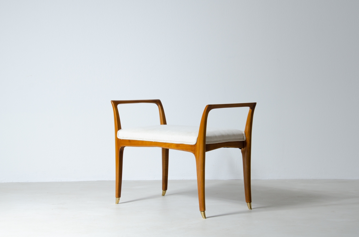 Very refined bench in cherry wood with brass tips.  Attribution Gio Ponti, 1950s.