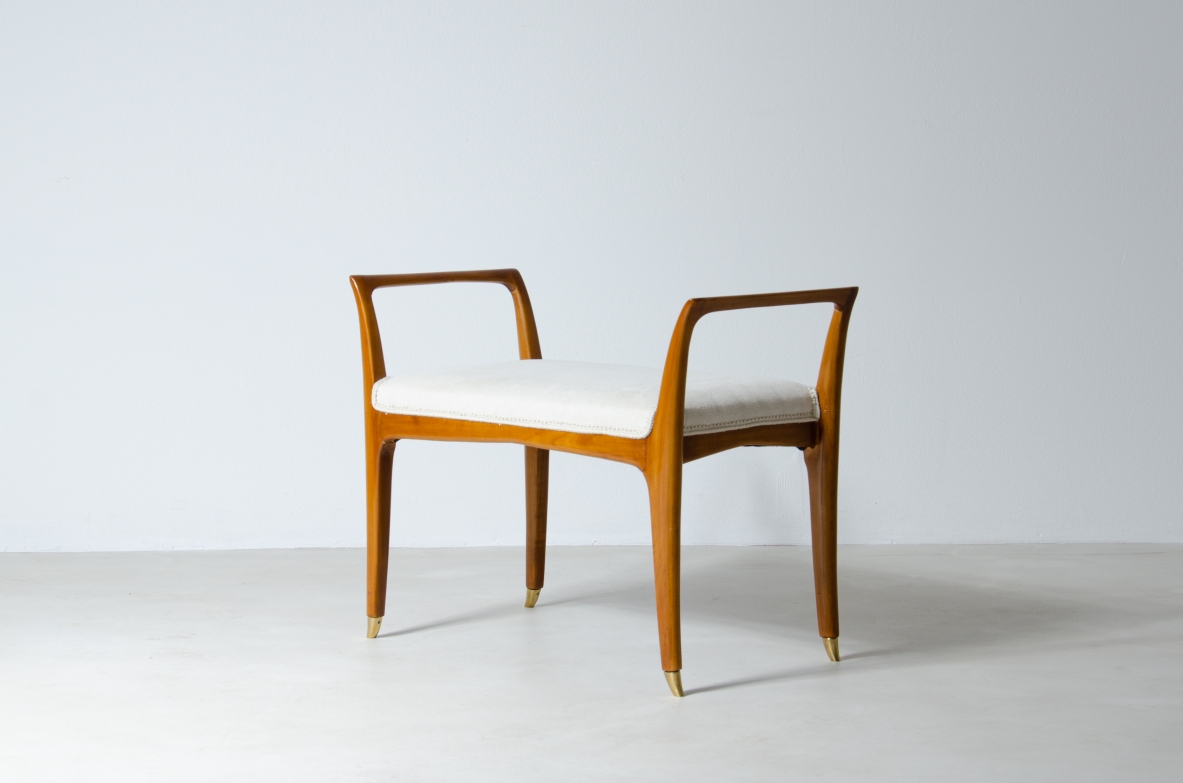 Very refined bench in cherry wood with brass tips.  Attribution Gio Ponti, 1950s.