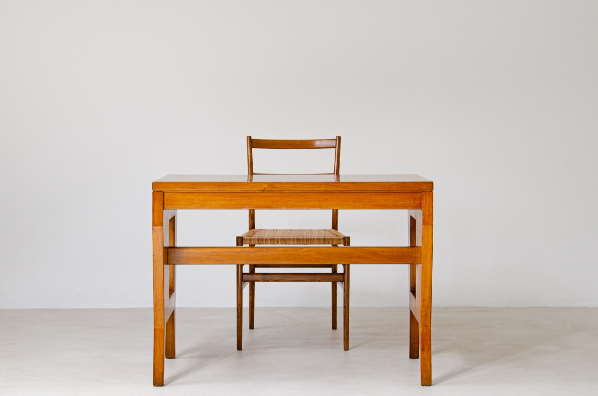 Giò Ponti, scrivania in legno e puntali in ottone, Marchio originale BNL 1950