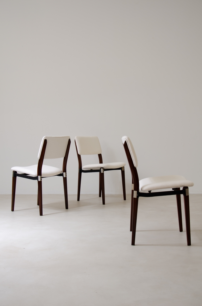 Eugenio Gerli (1923-2013)  Rare set of 8 chairs with structure in rosewood, metal and steel details.  Tecno Manufacture 1960.