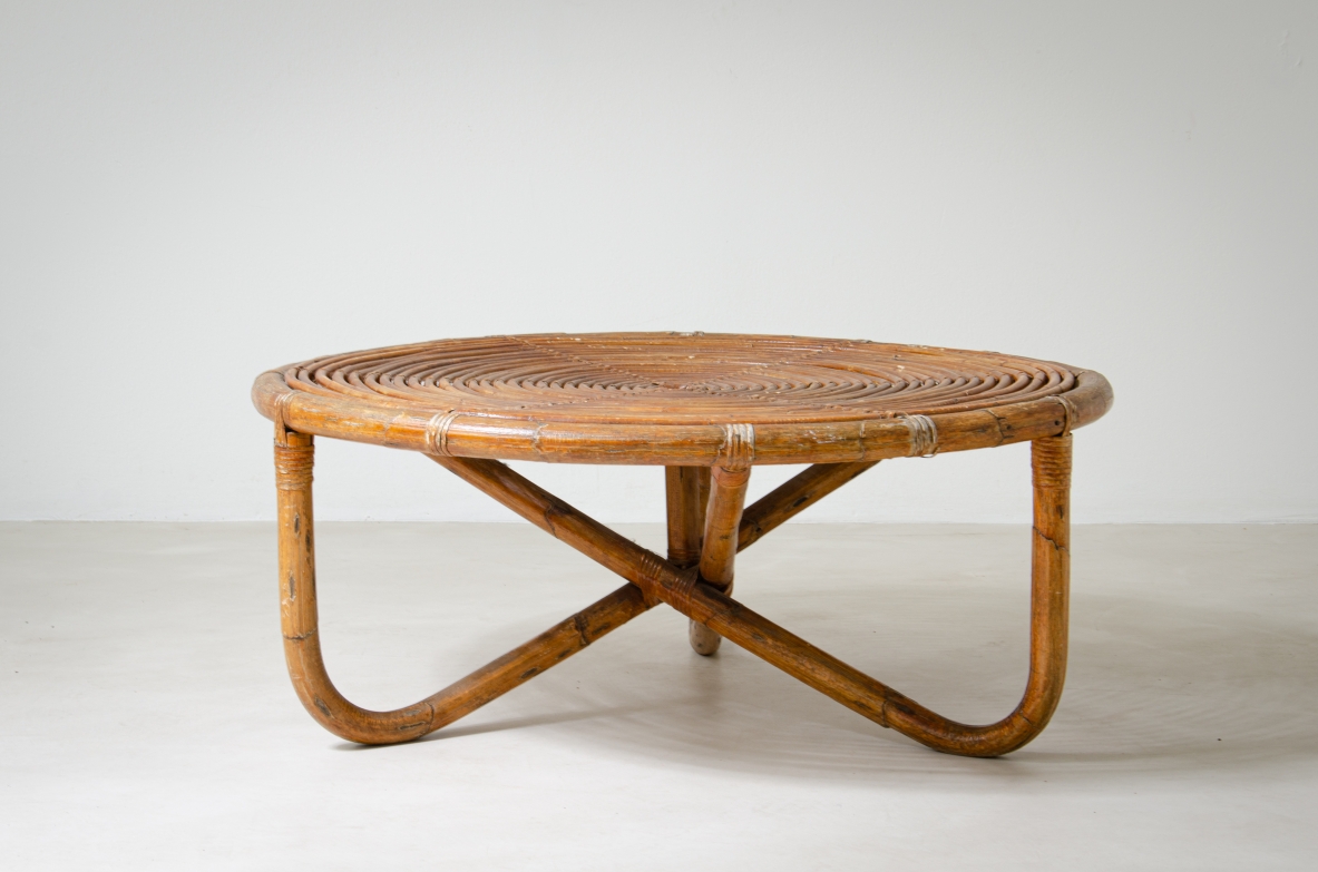 Low table in rush and rattan.  Italian manufacture from the 1960s.