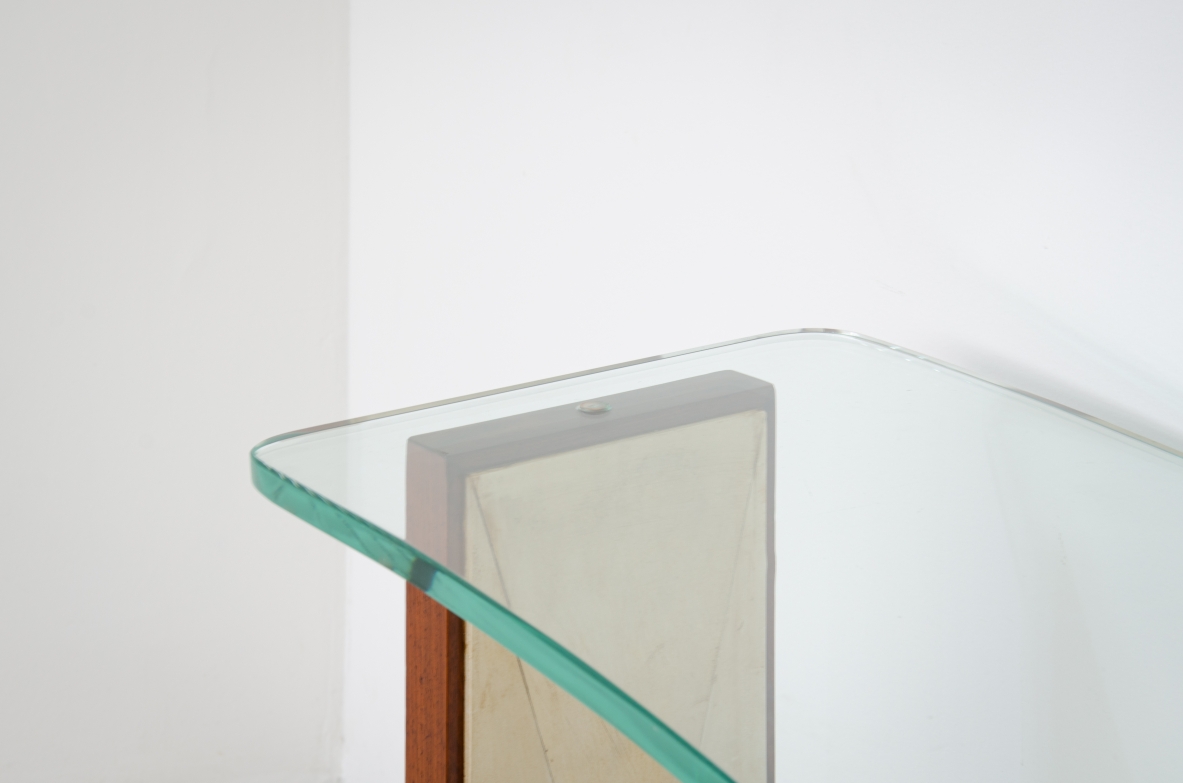 Elegante console con montanti laterali rivestiti in pergamena Attr.Guglielmo Ulrich, 1940ca.