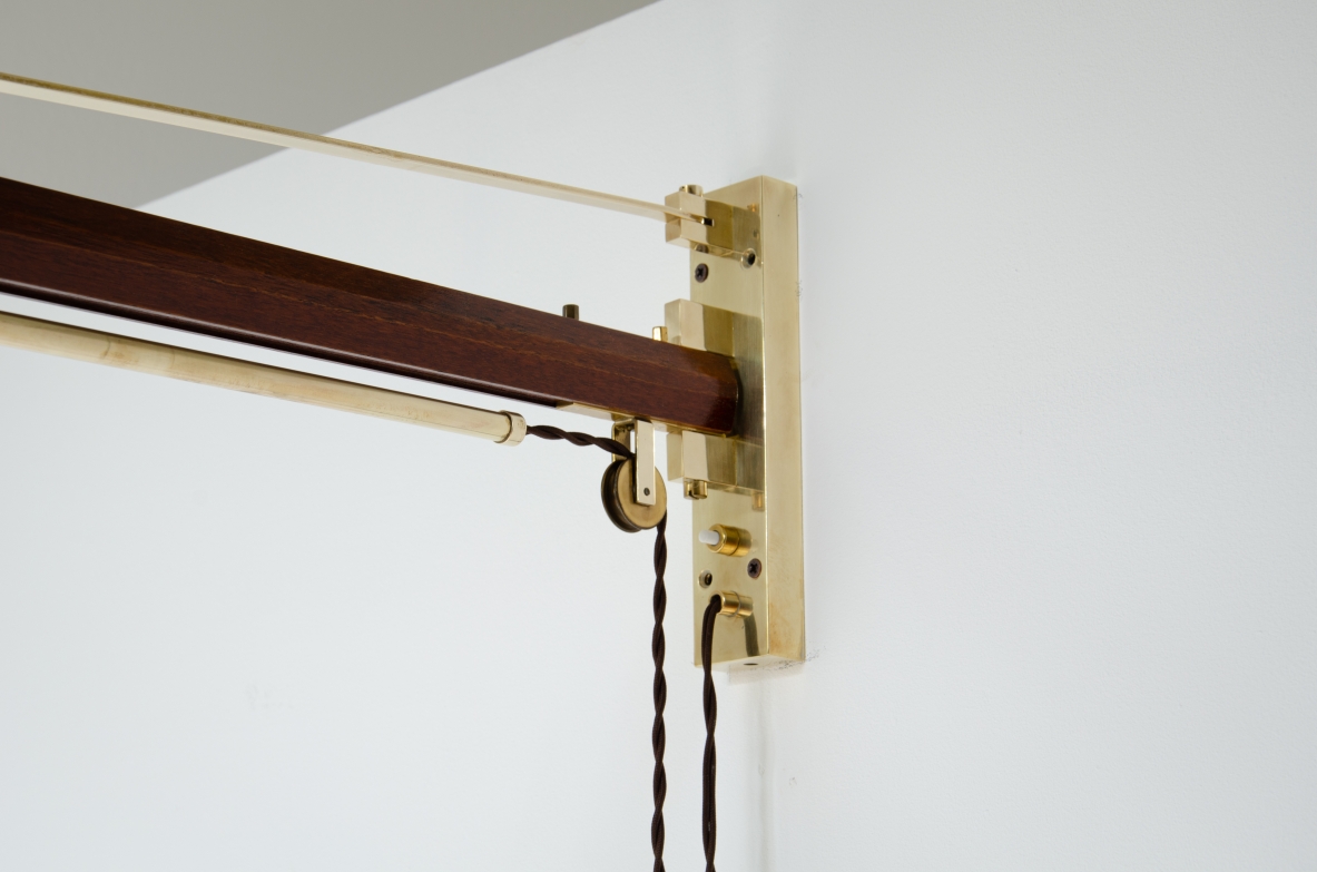 Tito Agnoli (1931-2012)  Rare extendable wall lamp OLuce 1960's. 