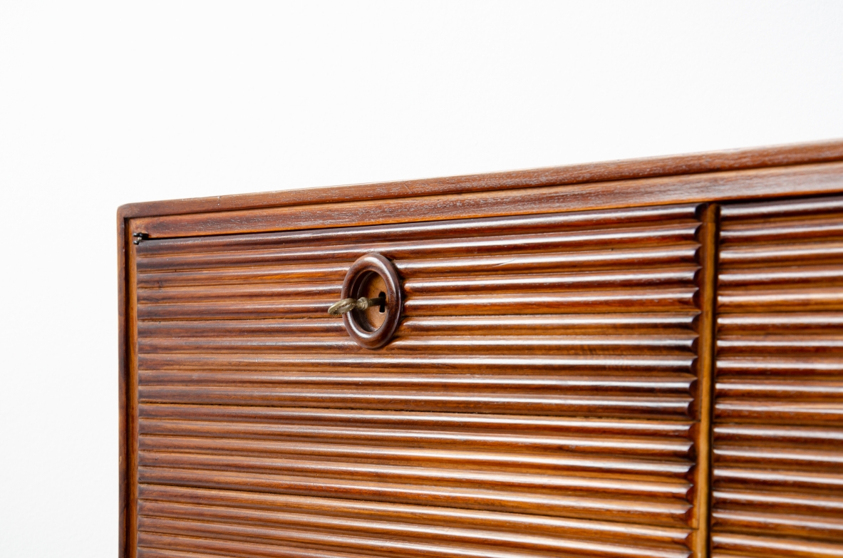 Paolo Buffa, unique Italian 1940's highboard with six grinded doors. and beautiful handles. 