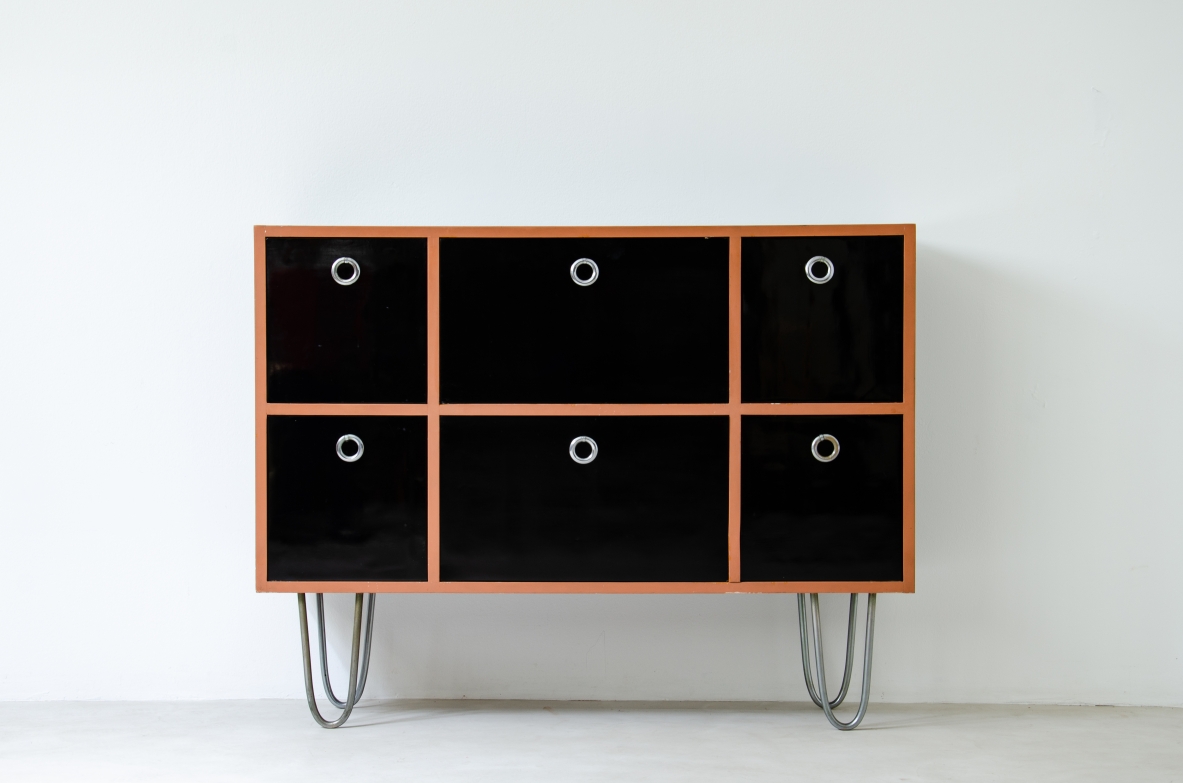 Guglielmo Ulrich. Very elegant bar cabinet in lacquered wood. Italian manufacture, Milan, 1934