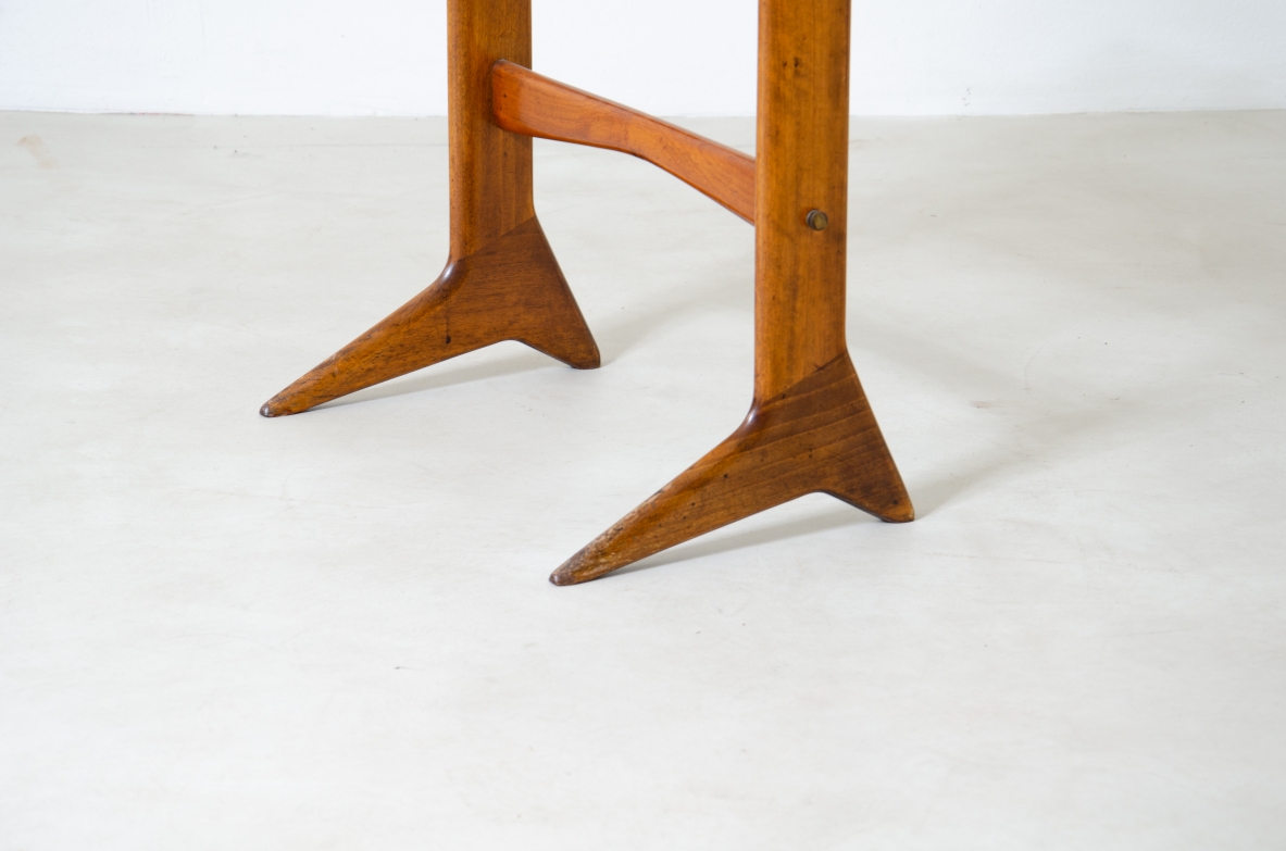 Ico Parisi (1916 - 1996)  Pair of wooden bedside tables with ground glass top. One in blond walnut and the other in dark wood.