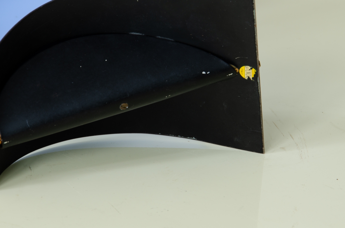 Coppia di lampade da tavolo in metallo e ottone. Produzione Stilnovo, 1950ca