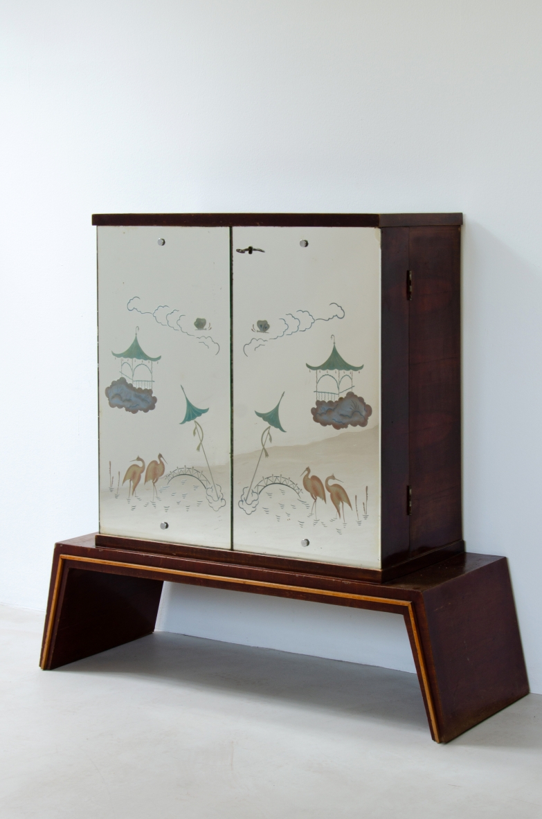 Small bar with mirrored and hand painted doors. Italian manufacture, 1940's.