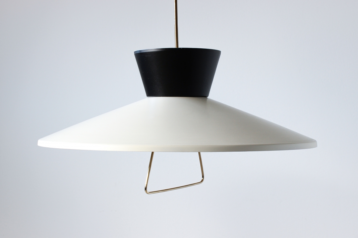 Lampada da parete saliscendi con contrappeso e braccio estensibile. Stilux Milano, 1950ca