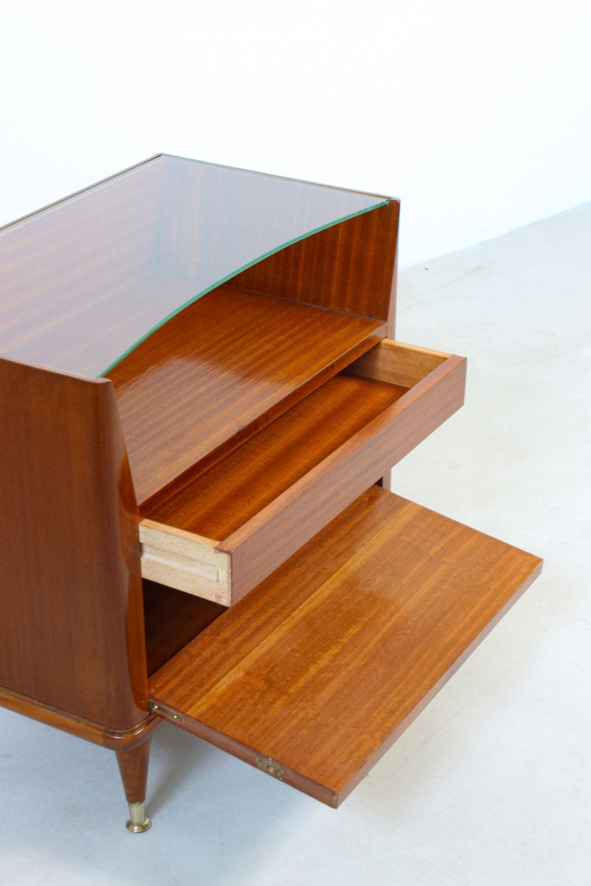 Paolo Buffa (1903 - 1970)  Pair of bedside tables with parchment front, cut crystal top and brass tips, one drawer inside.  Italian manufacture, around 1950.