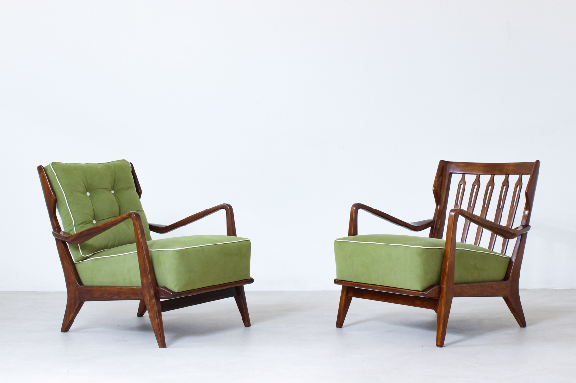 Gio Ponti, pair of armchairs model 516 produced by Cassina in the 1950s