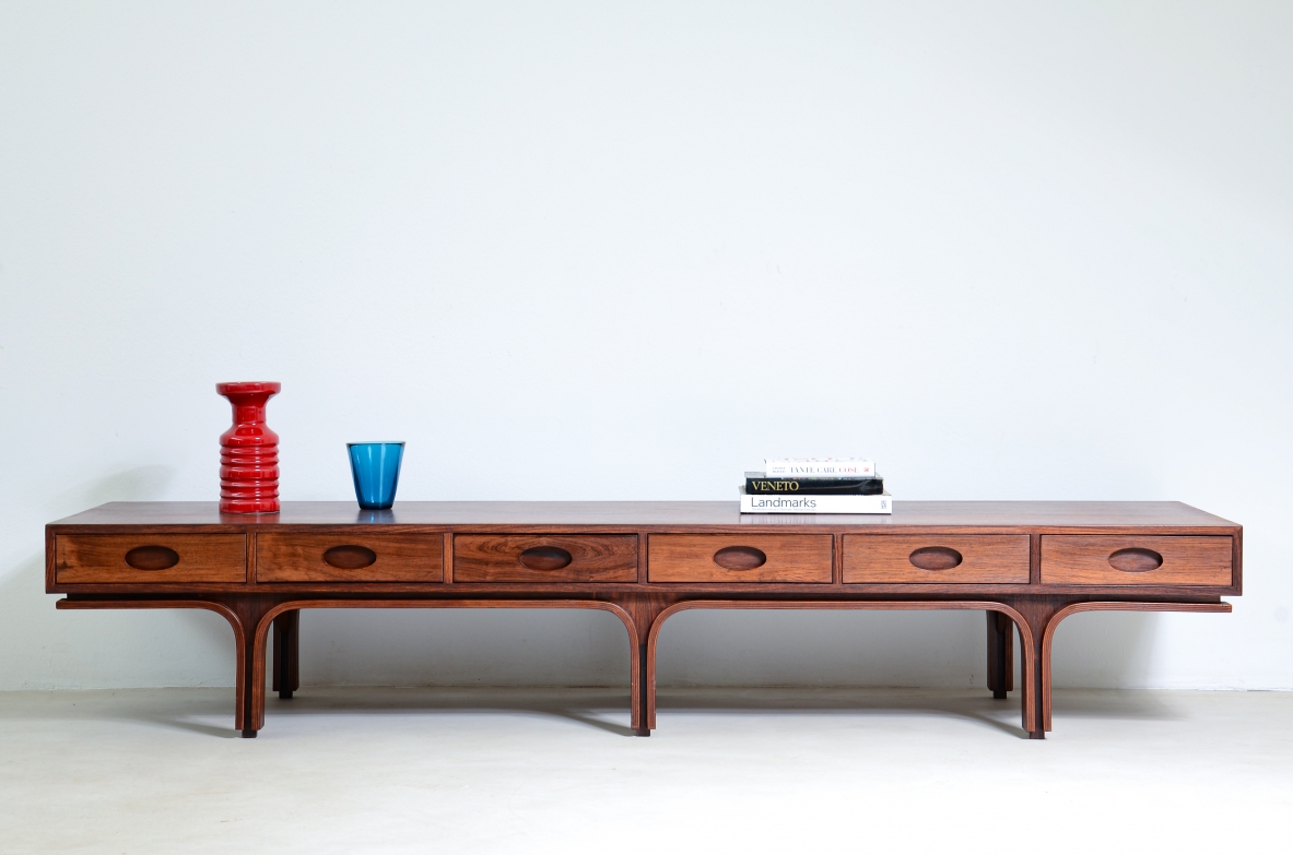 Gianfranco Frattini (1926-2004)  Rare low center table with 6 drawers and three uprights.  Bernini manufacture 1957.