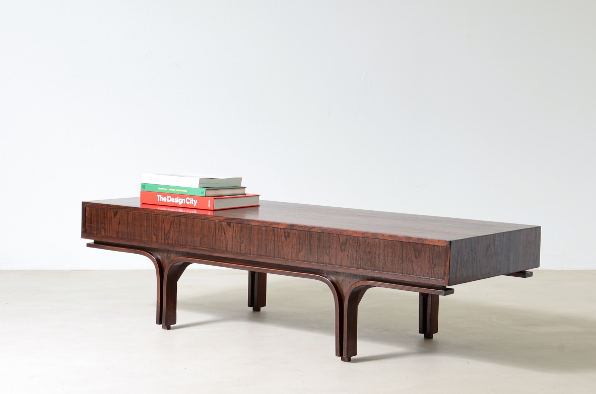Gianfranco Frattini (1926-2004)  Rare low center table with 4 drawers and two uprights.  Bernini manufacture 1957.