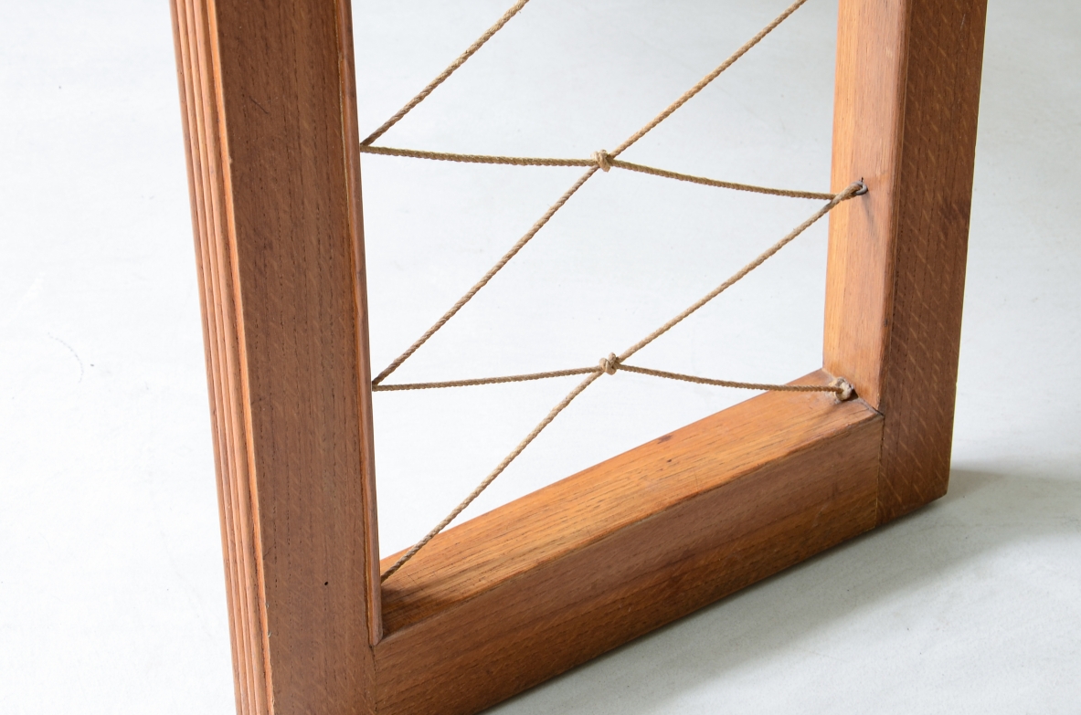 Console table in maple wood with threads on the top, two drawers on the front and uprights with geometric weaving in rope.  Italian manufacture, around 1930.